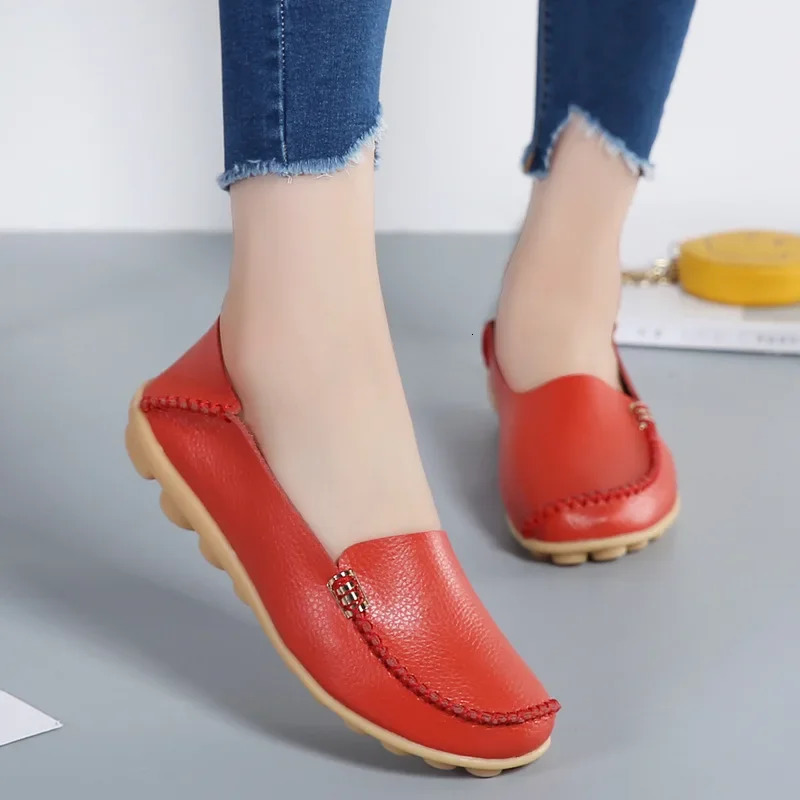 Flat Slip On For Womens moccasins Genuine Leather Loafers Women New Flats Ladies Shoes Plus Size Sapato Feminino 240702