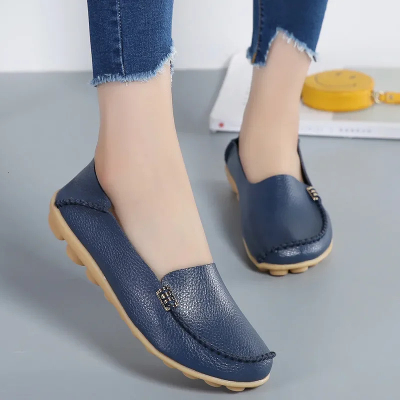 Flat Slip On For Womens moccasins Genuine Leather Loafers Women New Flats Ladies Shoes Plus Size Sapato Feminino 240702