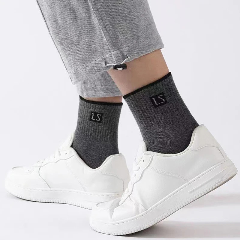 10Pcs=5Pairs High Quality Men Socks Cotton Breathable Sweat-Absorbent Middle Tuble Black Socks Deodorant Business Men Gift Sock 240703