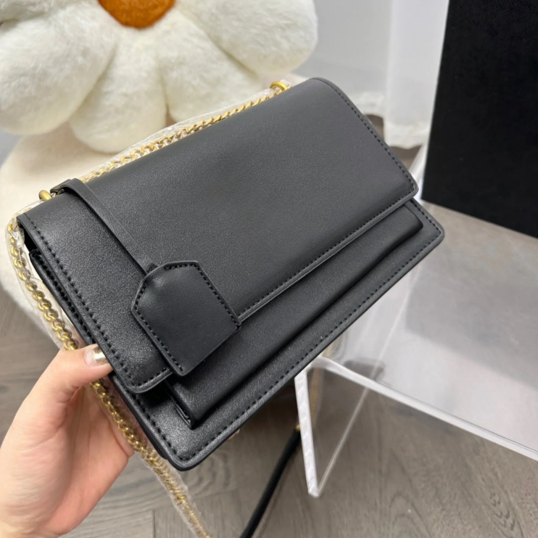 Women's Leather Shoulder Bag - Stylish Diagonal Crossbody Purse with Gold Chain Strap