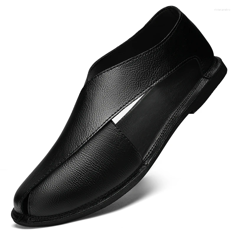 Sandals High Quality Men Outdoor Beach Casual Leather Flat Designer Shoes 2024 Breathable Comfy Antiskid Summer Walking Shoe