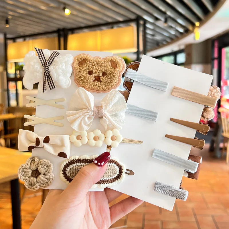 9PcsSet Cartoon Baby Girl Hair Clips Cute Bear Children Hairpin Bowknot Knitted Flower Kids Barretees Accessories 240625