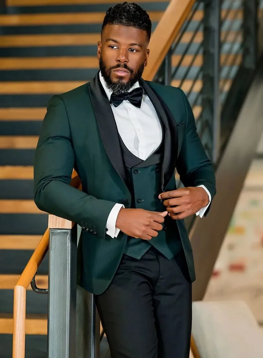 Dark Green Suits Men Wedding Tuxedos Black Shawl Lapel Three Pieces Slim Fit Groom Wear One Button Wedding Party Suit Prom Blazer Vest And Pants