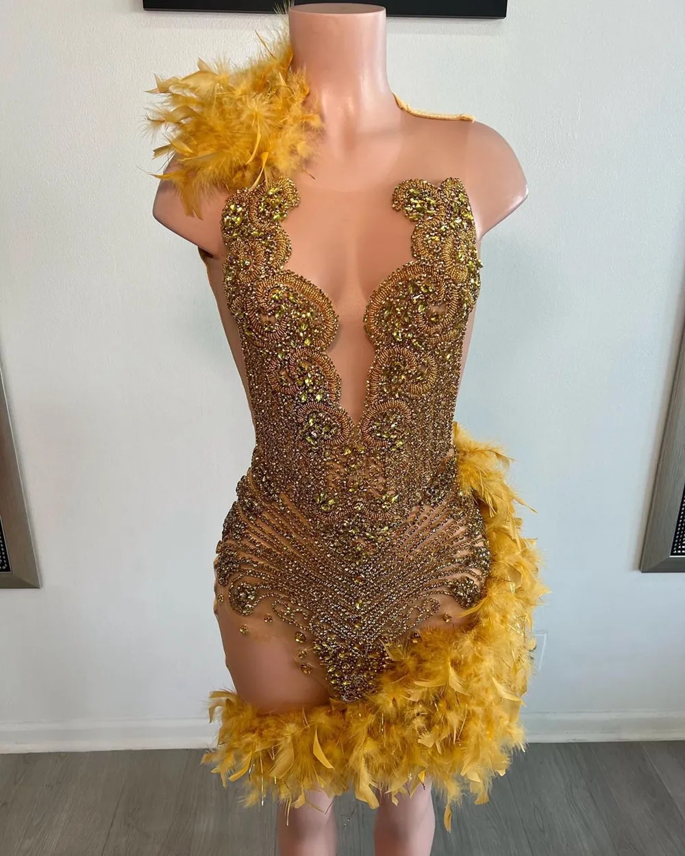 Gold Crystals Feather Short Prom Dresses For Black Girls See Through African American Cocktail Dresses Birthday Party Homecoming Gowns J047