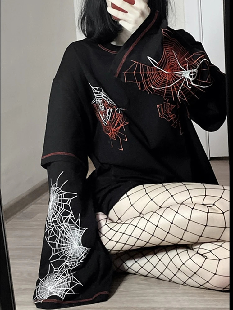 Y2K Long Sleeve Shirts Women Spider Web Graphic Print Top Spring Goth grunge Streetwear Loose Gothic Punk Top Women T Shirt emo 240626