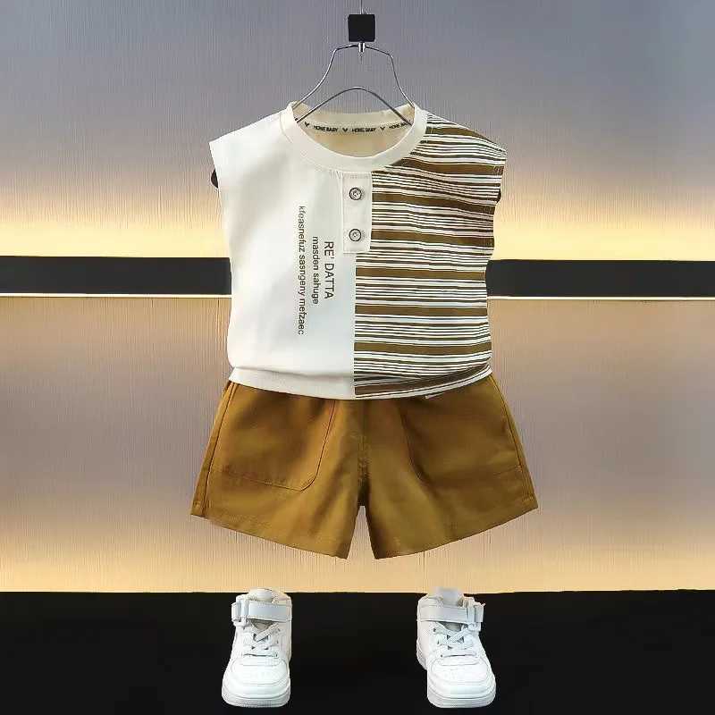 Clothing Sets Boys Short sleeved Summer Set 2024 New Childrens Summer Thin Style Boys Fashion Stripe Top+Shorts Two piece Set Trendy 12 3 5 Y