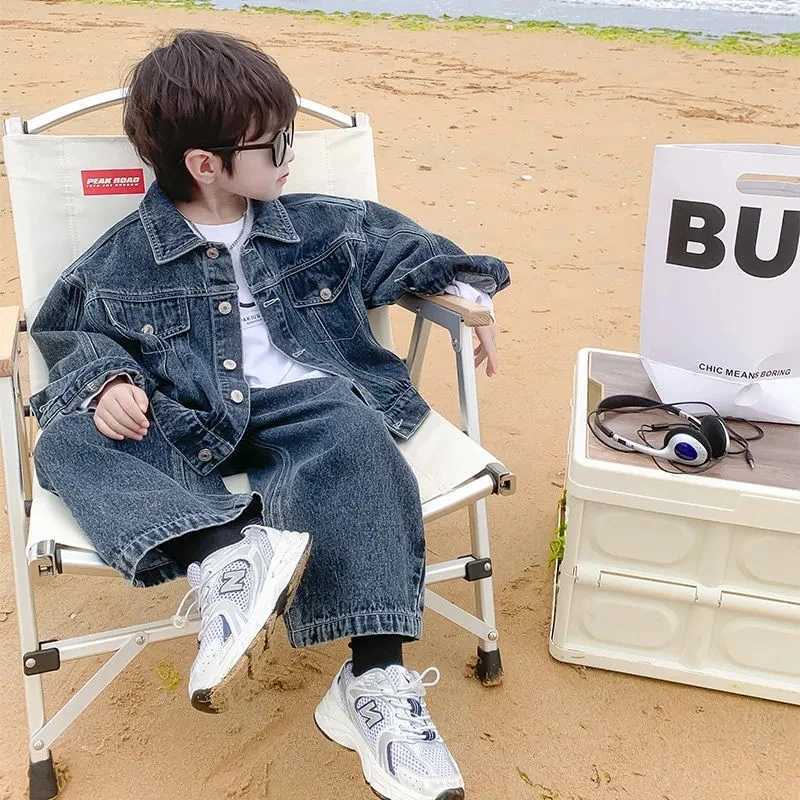 Clothing Sets Baby Boys Clothing Set Spring and Autumn New Childrens Handsome Denim Jacket Top Wide Leg Pants Two piece Set
