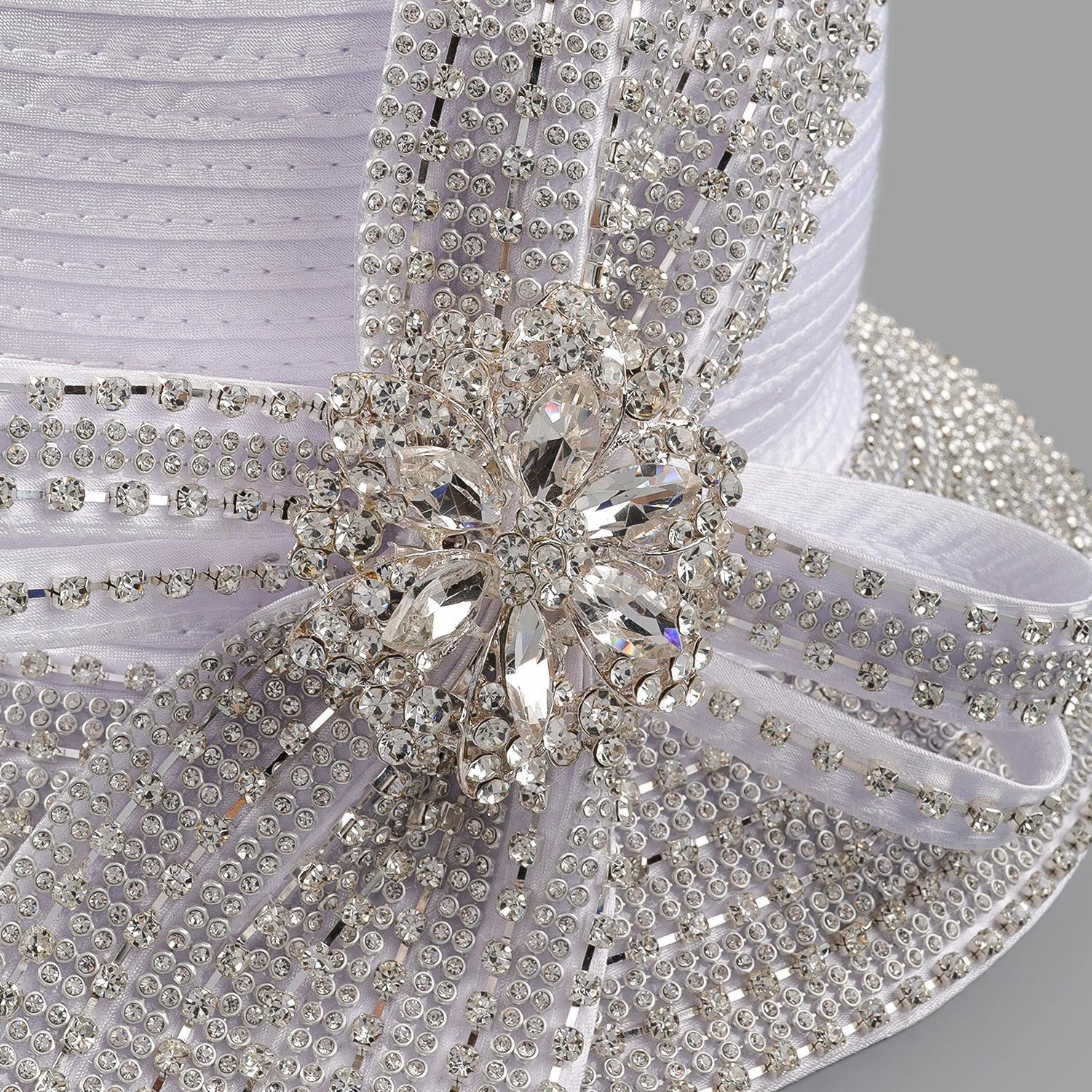 Unique Deluxe Satin Cloth Church Hat Elegant Pography Top Hat Female Banquet Fascinator Wedding Formal Hat for Women Ladies 240701