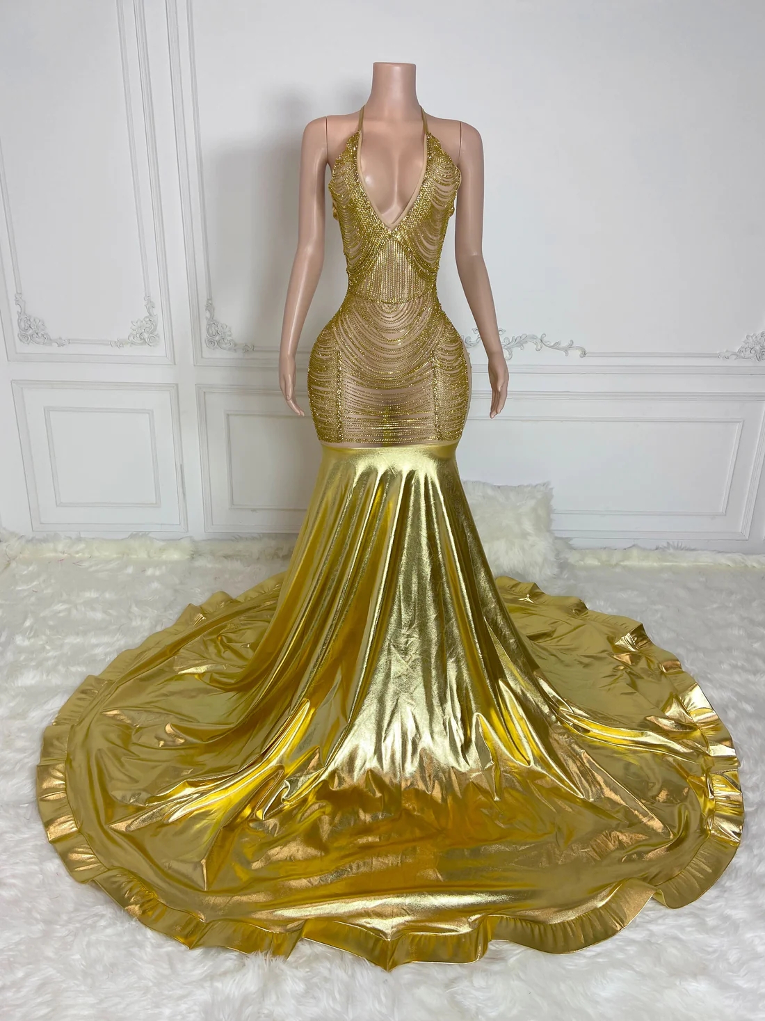 Gold Halter Women Long Prom Dresses For Black Girls Sparkly Mermaid Sheer Diamond African American Prom Gowns Evening Gala Party Dresses