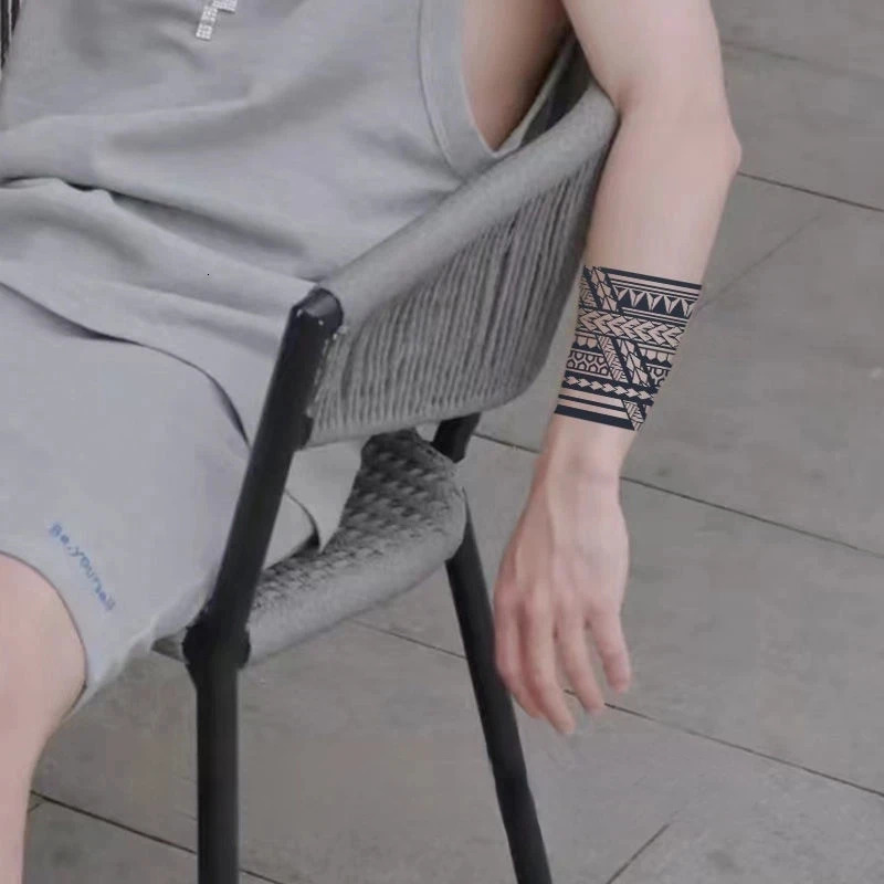 Geometric Totem Ring Herbal Juice Tattoo Sticker Waterproof Semi anent Arm Durable Art Male False Tattoo Sticker Artificial Tattoo 240705