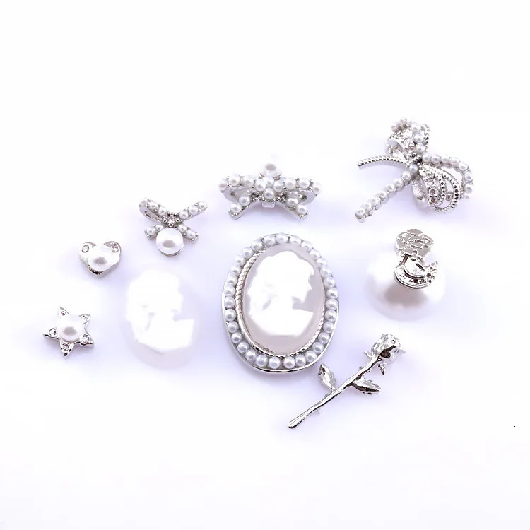 Nail Art Decoration Jewelry Diamond Beauty Head Baroque Style Ring Decoration 240705