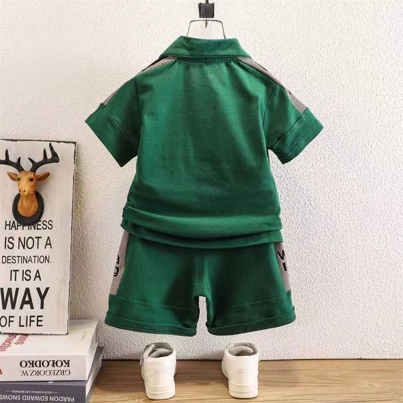Clothing Sets Boys Summer Set 2024 New Handsome Boys Summer Short Sleeved Shorts Boys Summer Two Piece Set
