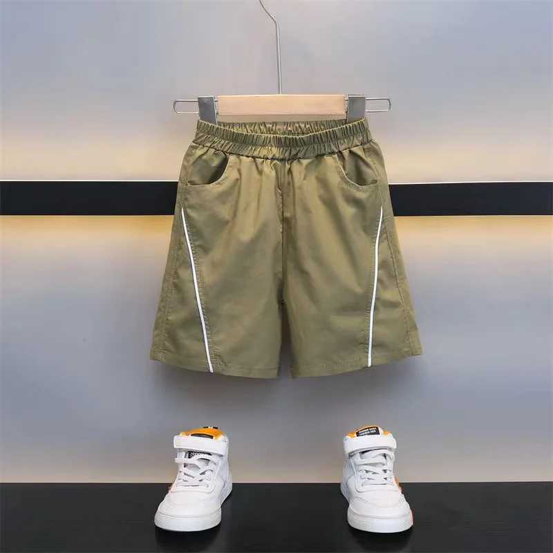 Clothing Sets Boys Summer Short sleeved Set 2024 New Western Style Boys Summer Clothes Childrens Handsome Casual Two piece Set Kids Outfits