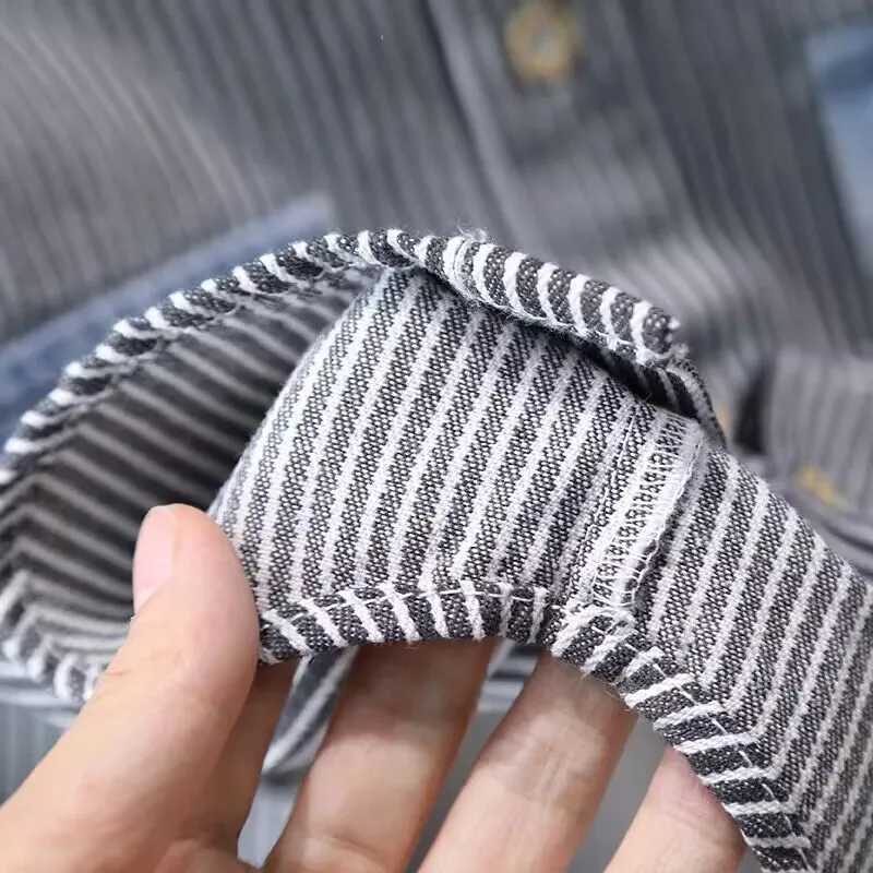 Clothing Sets Boys Clothing Set 2024 Spring and Autumn New Korean Childrens Striped Cotton Shirt Jeans Two Piece Set Kids Baby Outfits