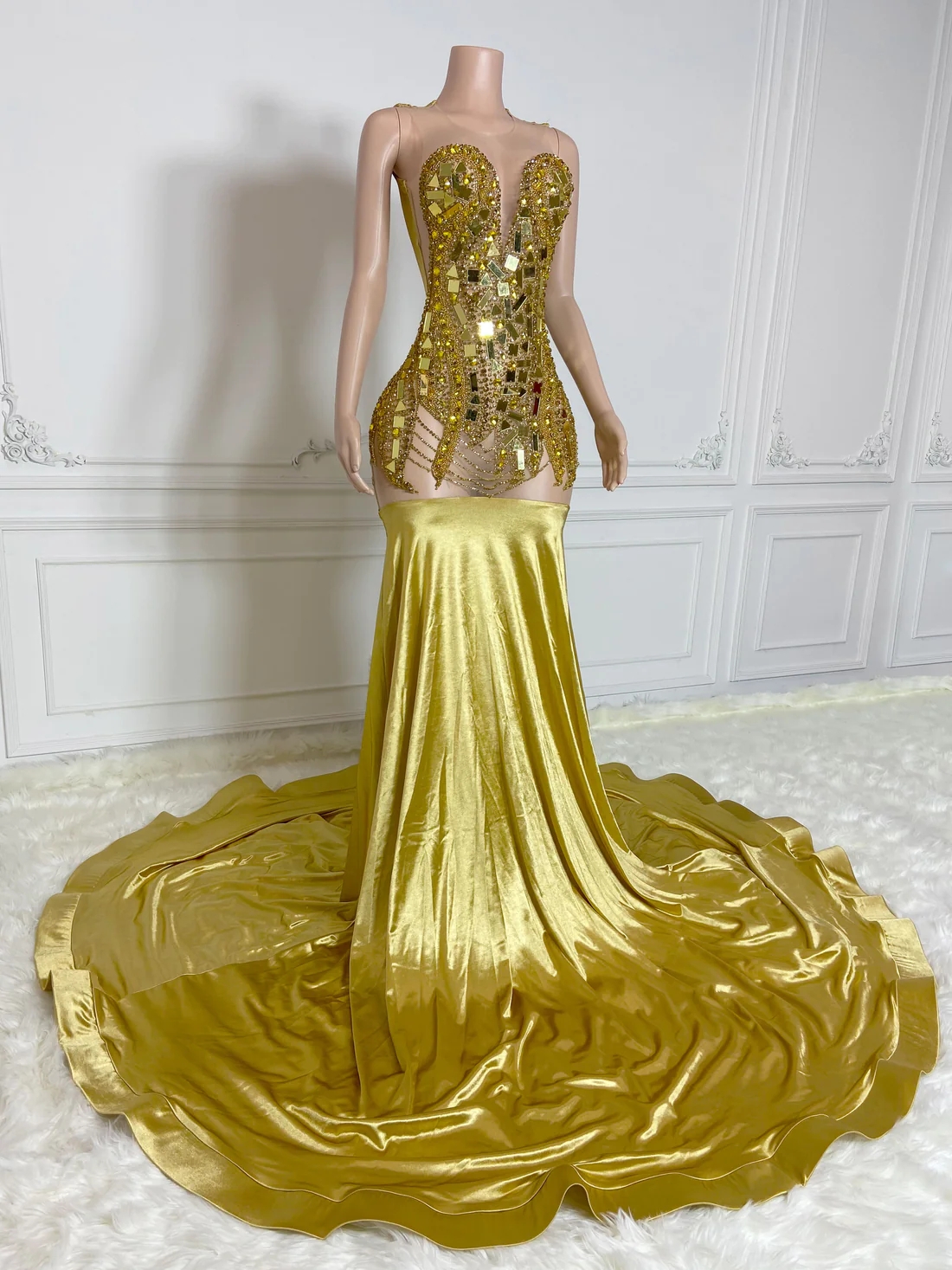 Gold Sparkly Women Long Prom Dresses For Black Girls Mermaid Luxury Sheer Diamond African American Prom Gowns Evening Gala Party Dresses J053