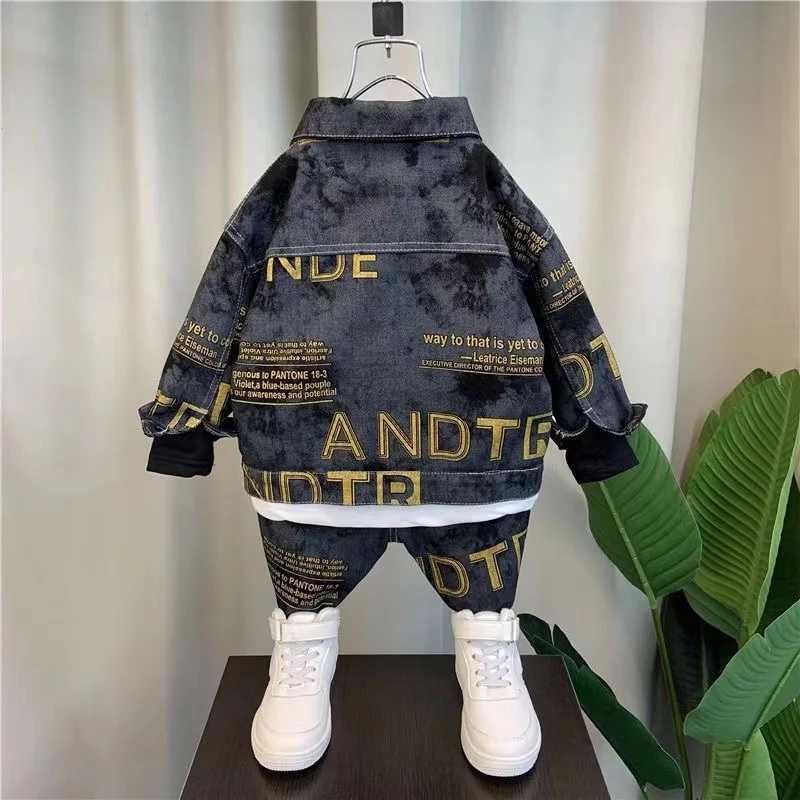 Clothing Sets Boys Set Spring and Autumn 2024 New Childrens Handsome Clothes Trendy Baby Autumn Fashion Cowboy Two Piece Set Kids Outfits