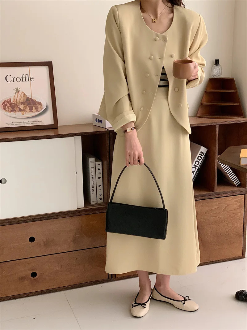 Korean Fashion Skirt Suit Women Set Solid Color Doublebreasted Blazer Midlength Paragraph Twopiece Matching Sets 240704