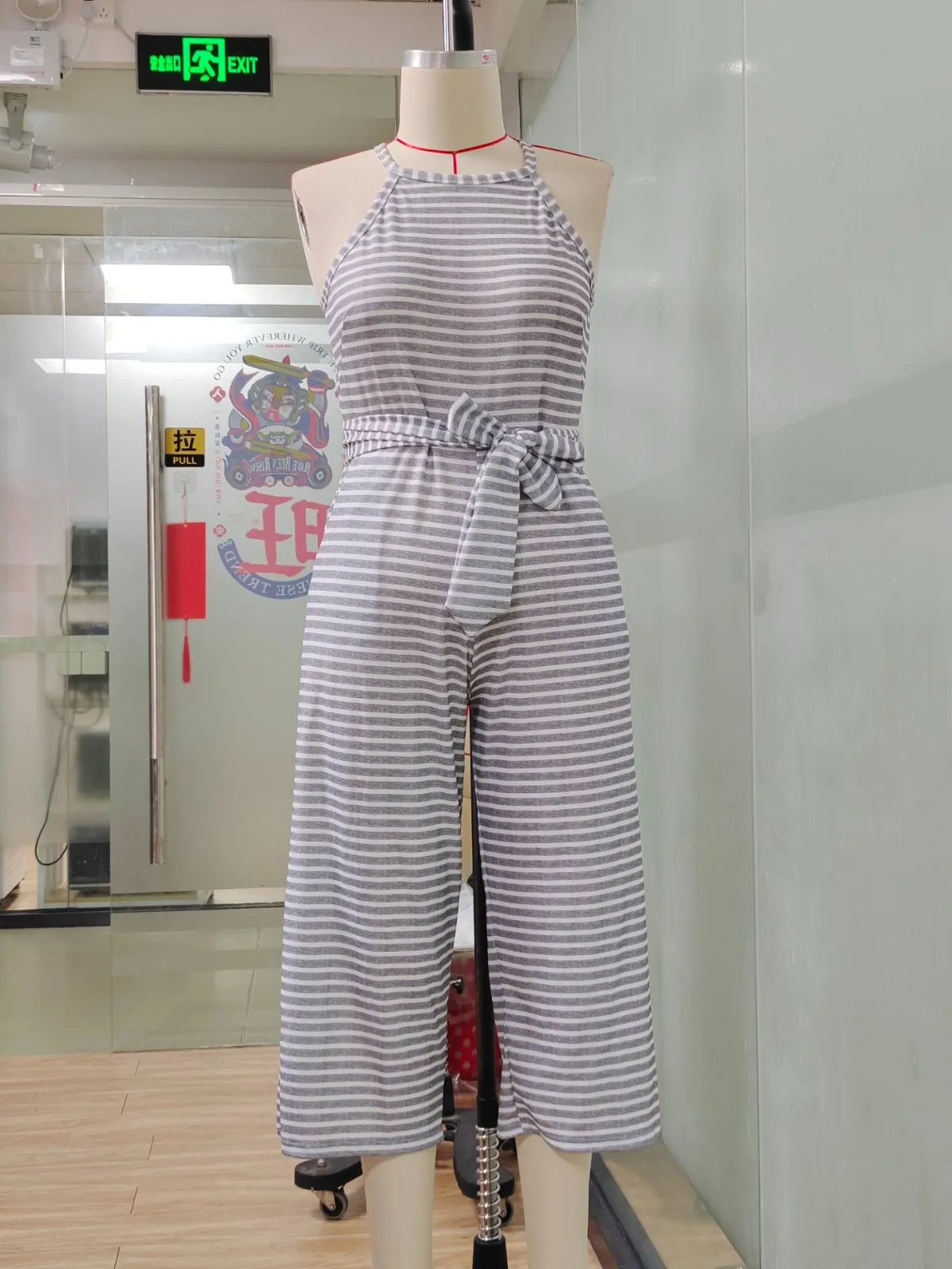 Jumpsuit Lady Outfit Elegant Women Sleeveless Jumpsuits Sexy Halterneck Long Rompers Wide Leg Pants Fashion Stripped Bodysuit 240703