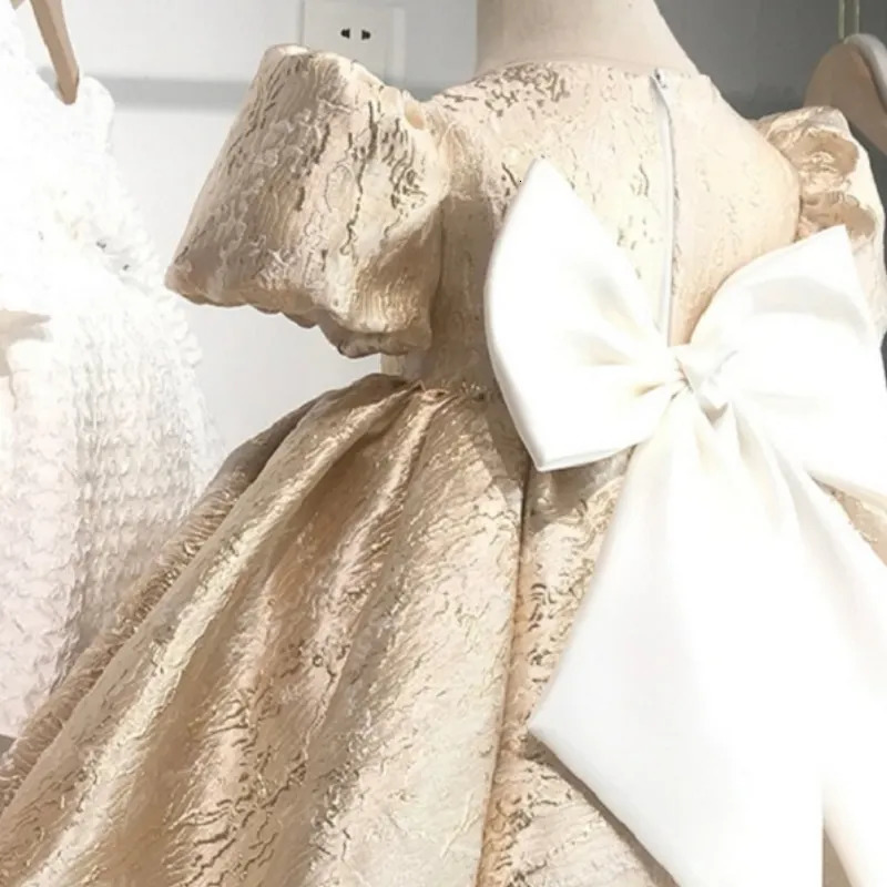 Baby Girl Princess Dress with Puff Sleeves Baby Toddler Youth Bow Visco Gold Party Birthday Ball Dress Christmas Baby Clothing 1-14Y 240704