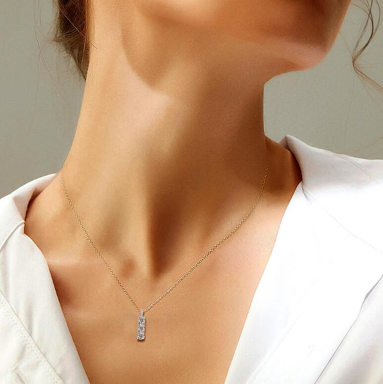S925 Sterling Silver Three Stone Pendant Moissanite Diamond Classical Fine Jewelry Soild White Gemstones Party Eternity Women Clavicle Necklace Gift