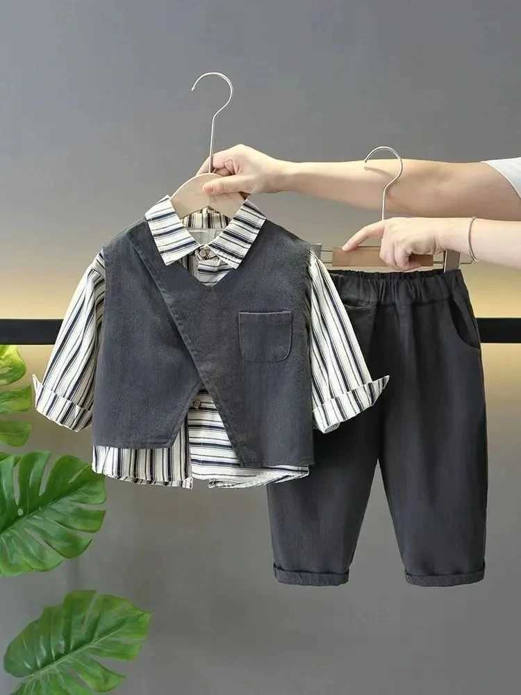 Clothing Sets Childrens Clothing Set Spring and Autumn New Korean Boys Baby Shirt+Pants +Vest 3Piece Set Kids Casual Set