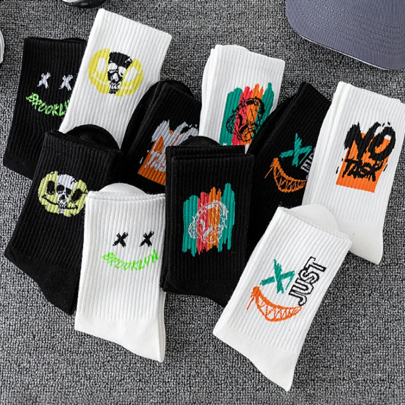 5/10 Pairs of High-Quality Couples Fashionable Sports Socks With Graffiti Patterns Soft and Comfortable Mens Oversized Socks 240703