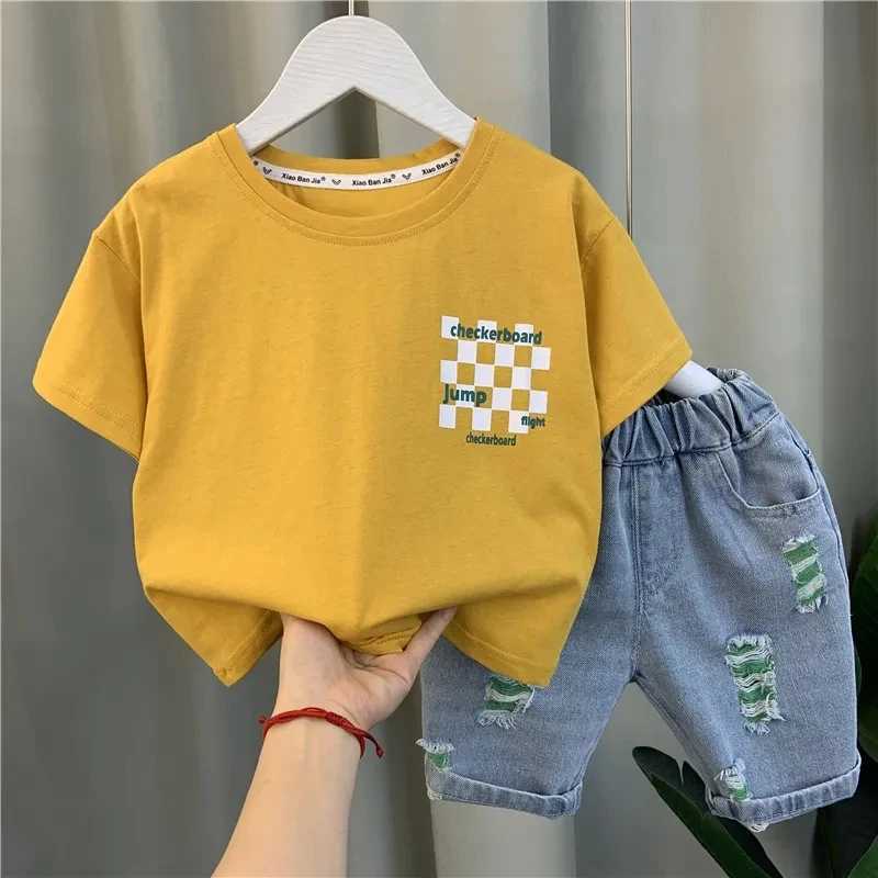 Clothing Sets Kids Boys Summer Clothes Set New Childrens Summer Cool and Handsome Short sleeved T-shirt Shorts 2-piece Set