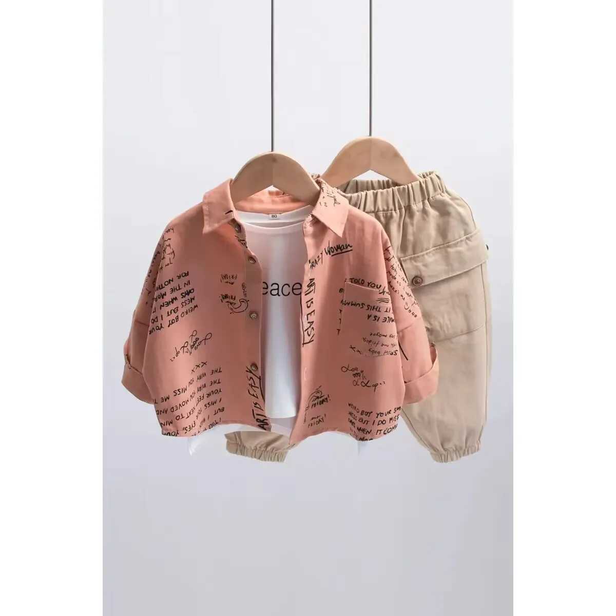 Clothing Sets New Childrens Clothing Set Spring and Autumn Korean Edition Boys Baby Casual Shirt Pants Handsome Two Piece Set 2-7Y