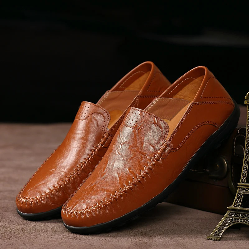spring and summer high quality casual leather shoes mens leather pea shoes mens moccasin shoes Mens sneakers 240705