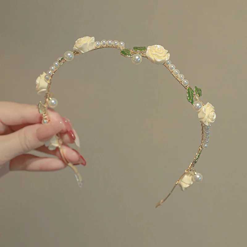 Headbands Red White Simulated Flower Rose Wedding Hair Accessories Hairband 2023 New French Romantic Spring Leaves Headdress Hair Hoops
