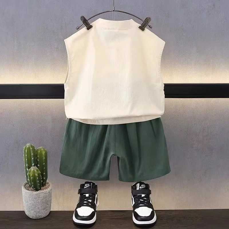 Clothing Sets Childrens Set Boys Summer Sleeveless Vest 2024 New Western Style Baby Summer Cool Childrens Two Piece Set Trendy
