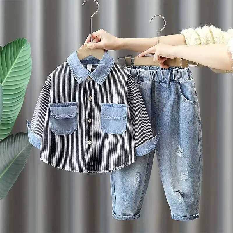 Clothing Sets Boys Clothing Set 2024 Spring and Autumn New Korean Childrens Striped Cotton Shirt Jeans Two Piece Set Kids Baby Outfits