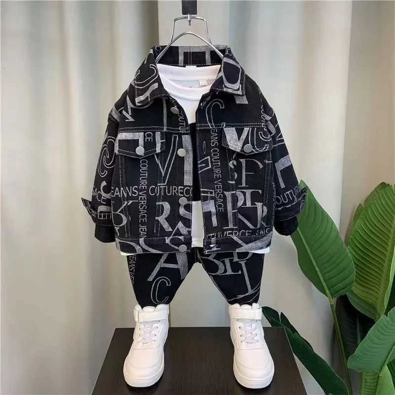 Clothing Sets Boys Set Spring and Autumn 2024 New Childrens Handsome Clothes Trendy Baby Autumn Fashion Cowboy Two Piece Set Kids Outfits