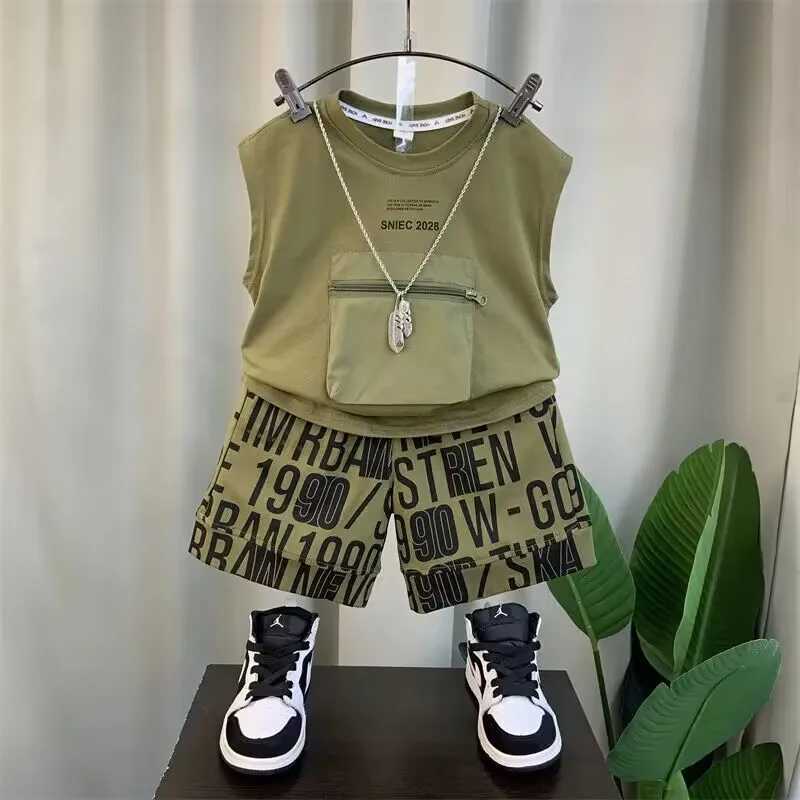 Clothing Sets Boys Summer Vest Set 2023 New Western Fashion Baby Summer Sleeveless Clothing Childrens Handsome Two Piece Set
