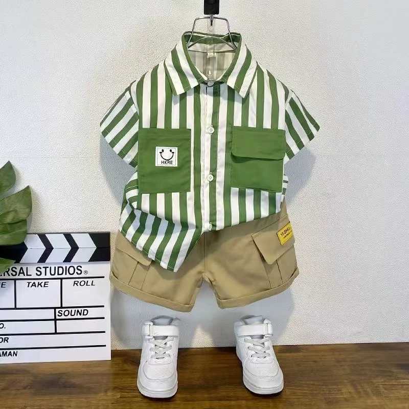 Clothing Sets Boys Summer Short sleeved Shirt Set 2024 New Fashionable Baby Fashionable Summer Clothes Trendy Childrens Two Piece Set