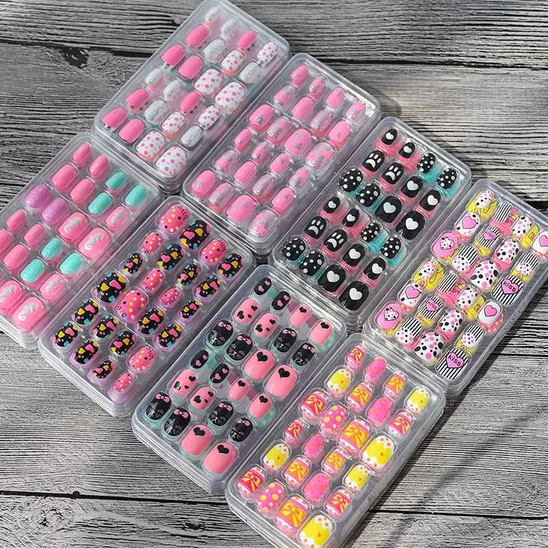 24pcs/box Candy False Nail Cartoon Full Cover Press On Fake Nails Tips Kawaii Acrylic Artificial Fingernails for GirlsM240708