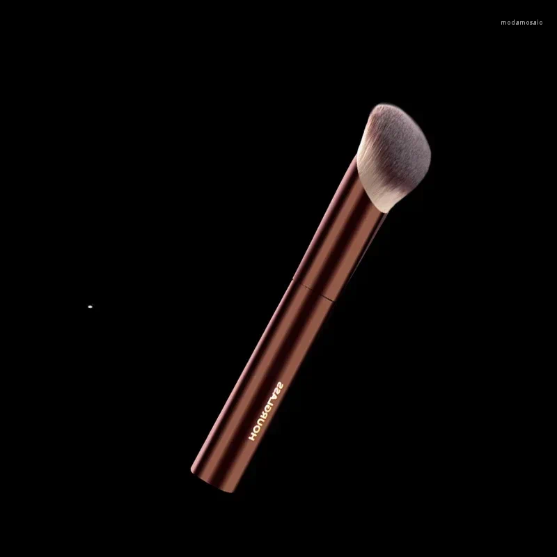 Makeup Brushes Hourglass Brush- No.21 Ambient Soft Glow Foundation Brush Fiber Hair Fashion Design Single Face