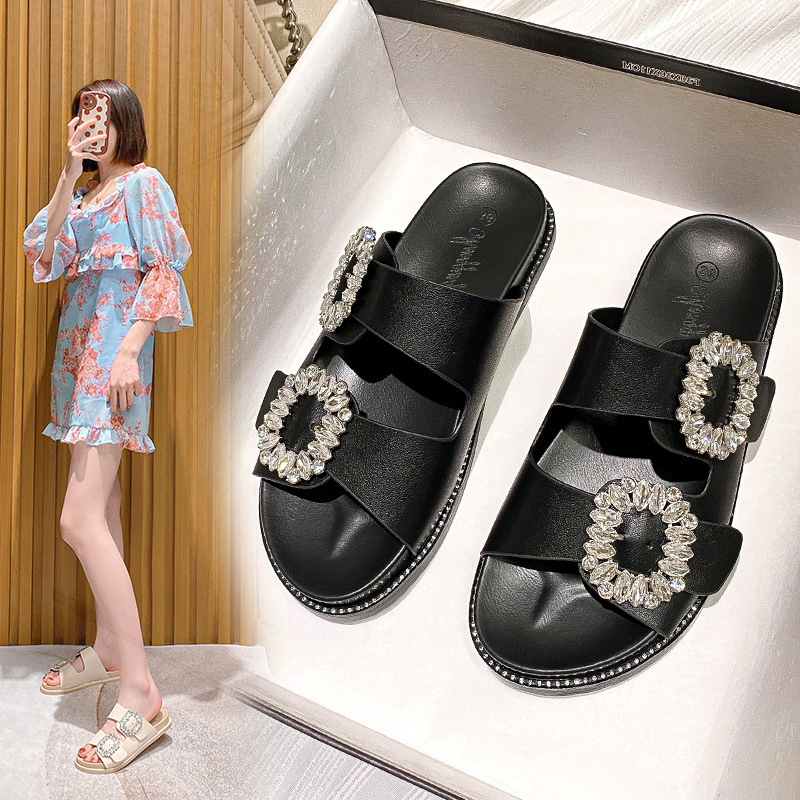 RV slippers are worn on the outside of women's platform soles, rhinestones, square buckles, open toe double rings, flat sandals, soft leather bla