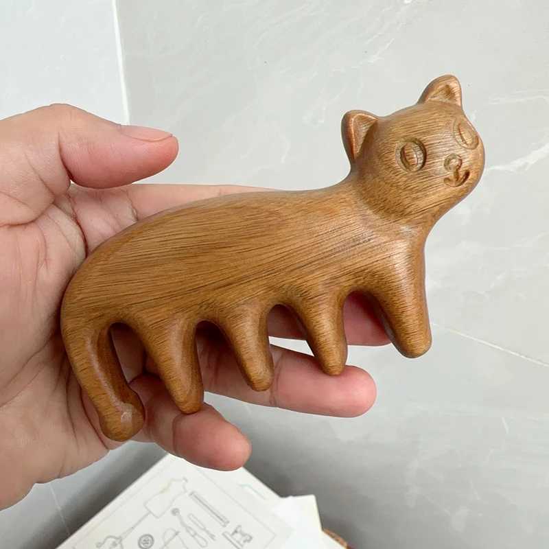 Wooden massager comb Cute cat hair massager Scalp massager Facial massager Creative comb Guasha massage tool Wide tooth comb W240813