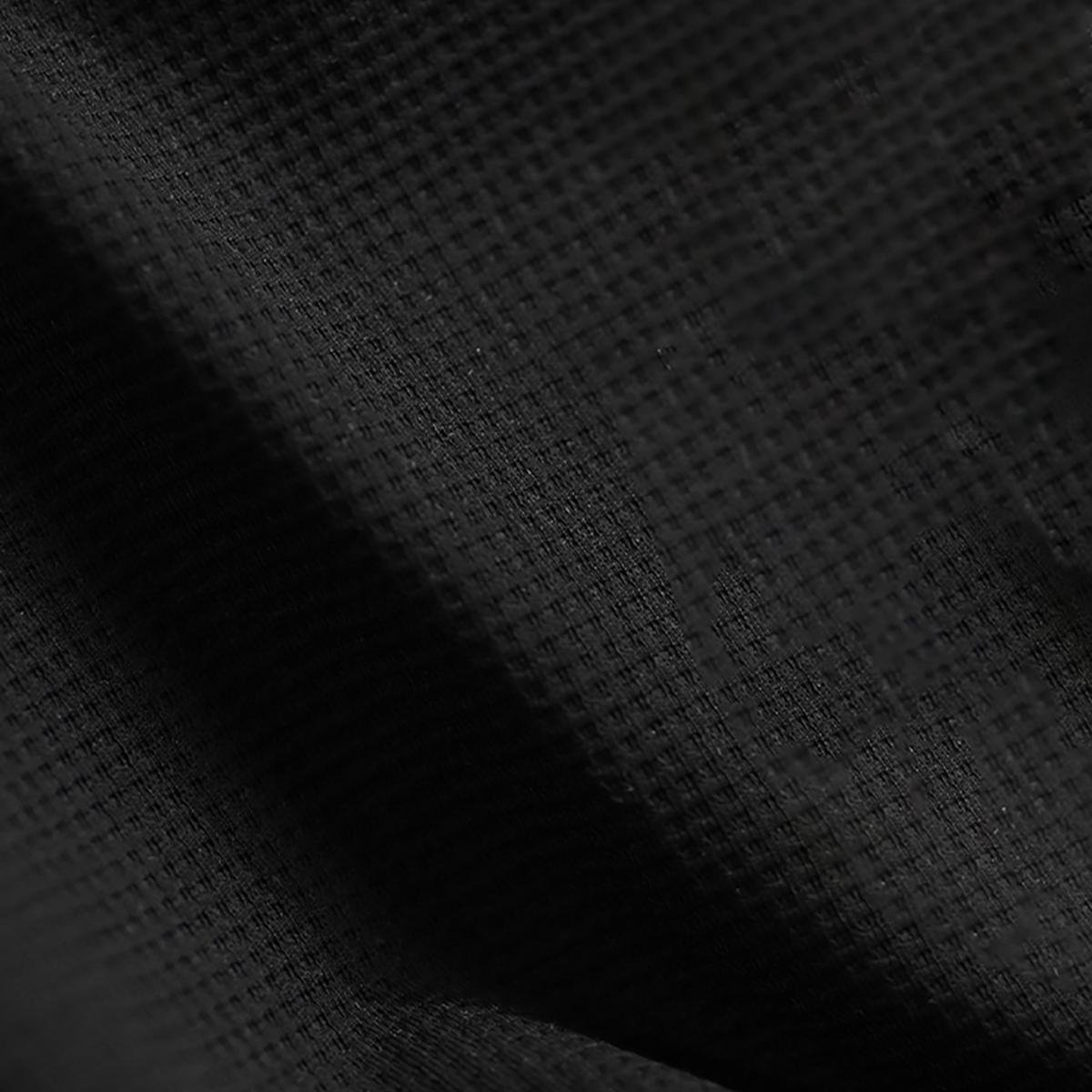 Stylish Custom T-Shirts for Couples in Black and White, Made of Beach Cotton, Breathable, Short-Sleeved, and Comfortable