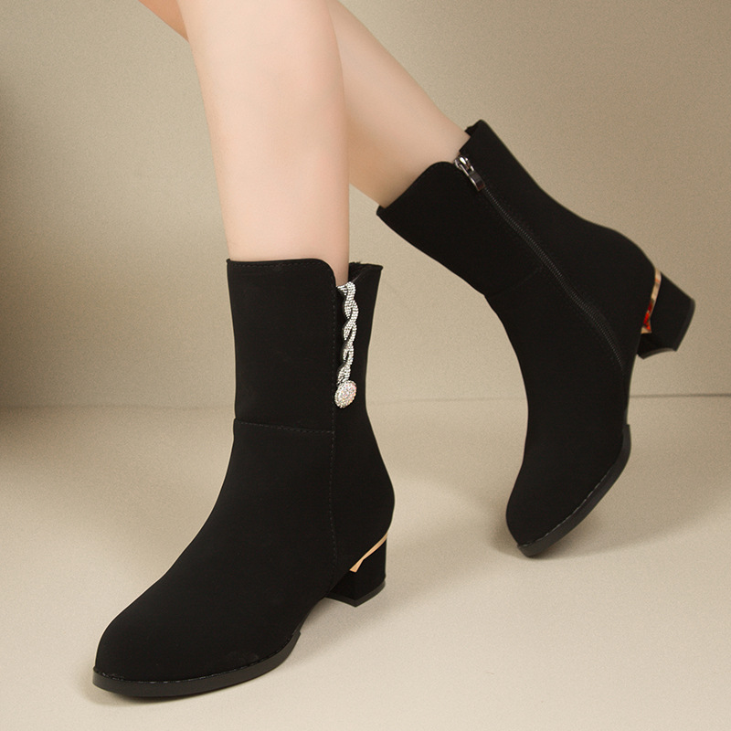 Designer Shoes In Black And White Women's Boots Autumn Winter Fashionable Design Minimalist Style Comfortable Free Shipping