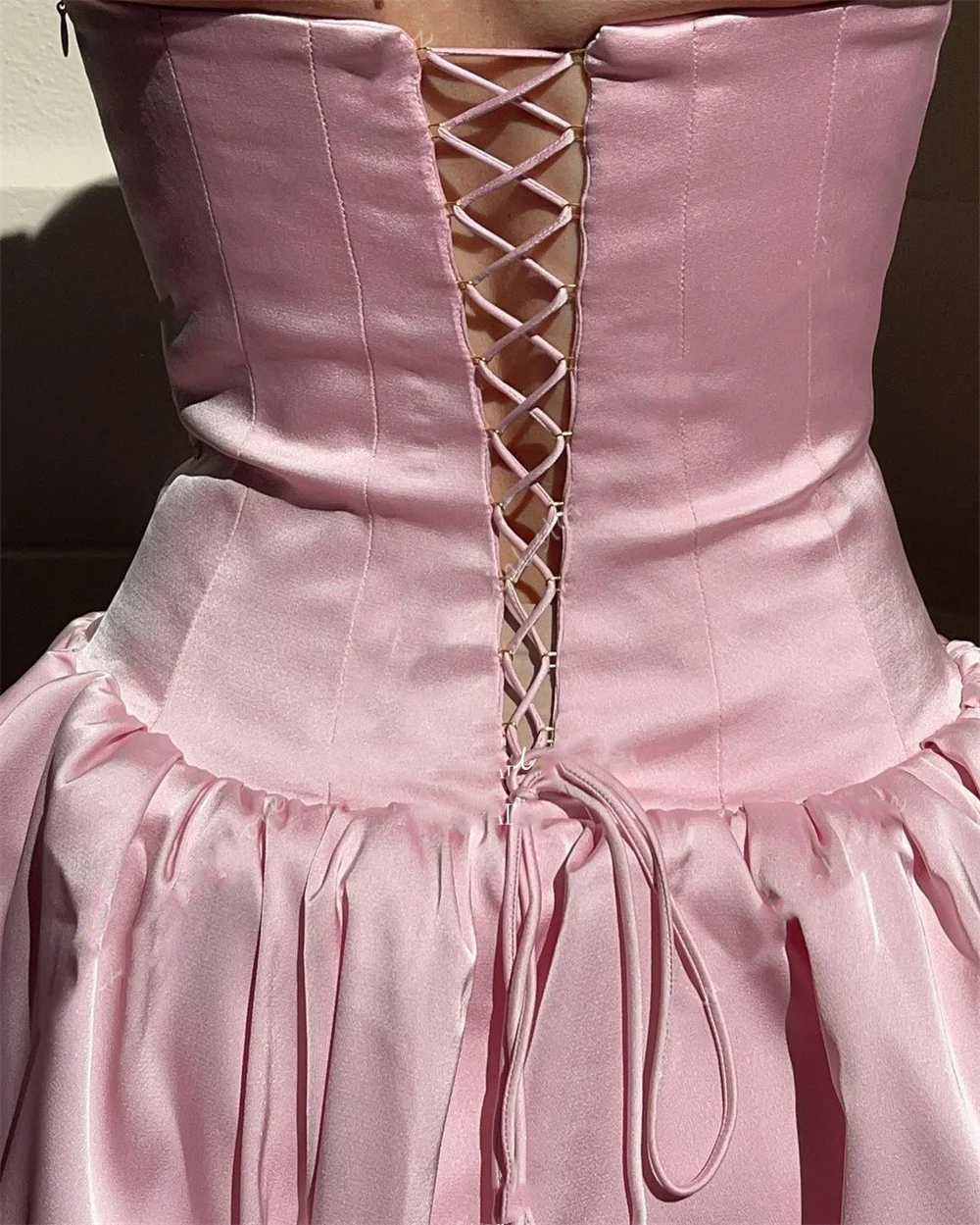 Pink Strapless Satin Fluffy Short Homecoming Dresses Lace Up Back Birthday Graduacion Prom Party Gown Vestidos De Festa