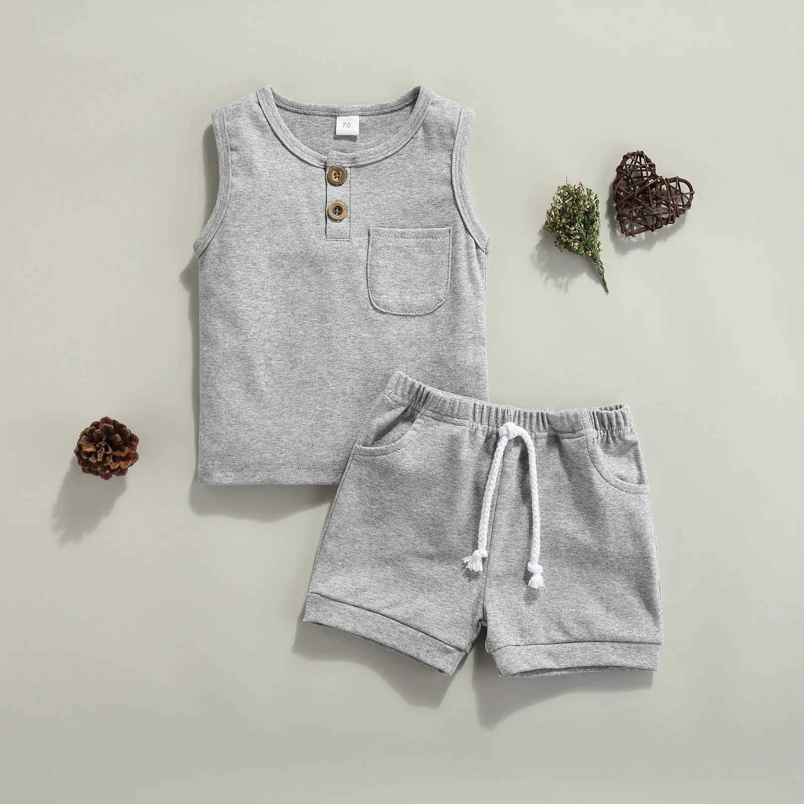 Clothing Sets 2 Pcs Newborn Summer Outfits Baby Solid Color Round Neck Tank Tops with Pocket + Drstring Shorts R240708