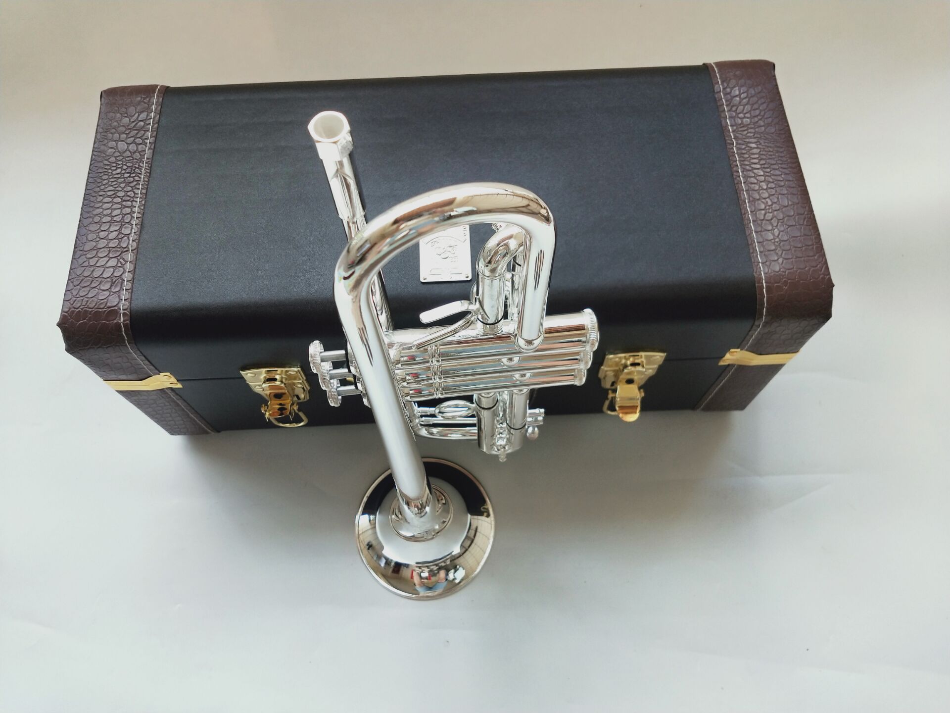 Deep carving trumpet B Flat trumpet silver-plated genuine LT180S-37 Trumpet musical instrument playing professionally grade Brass