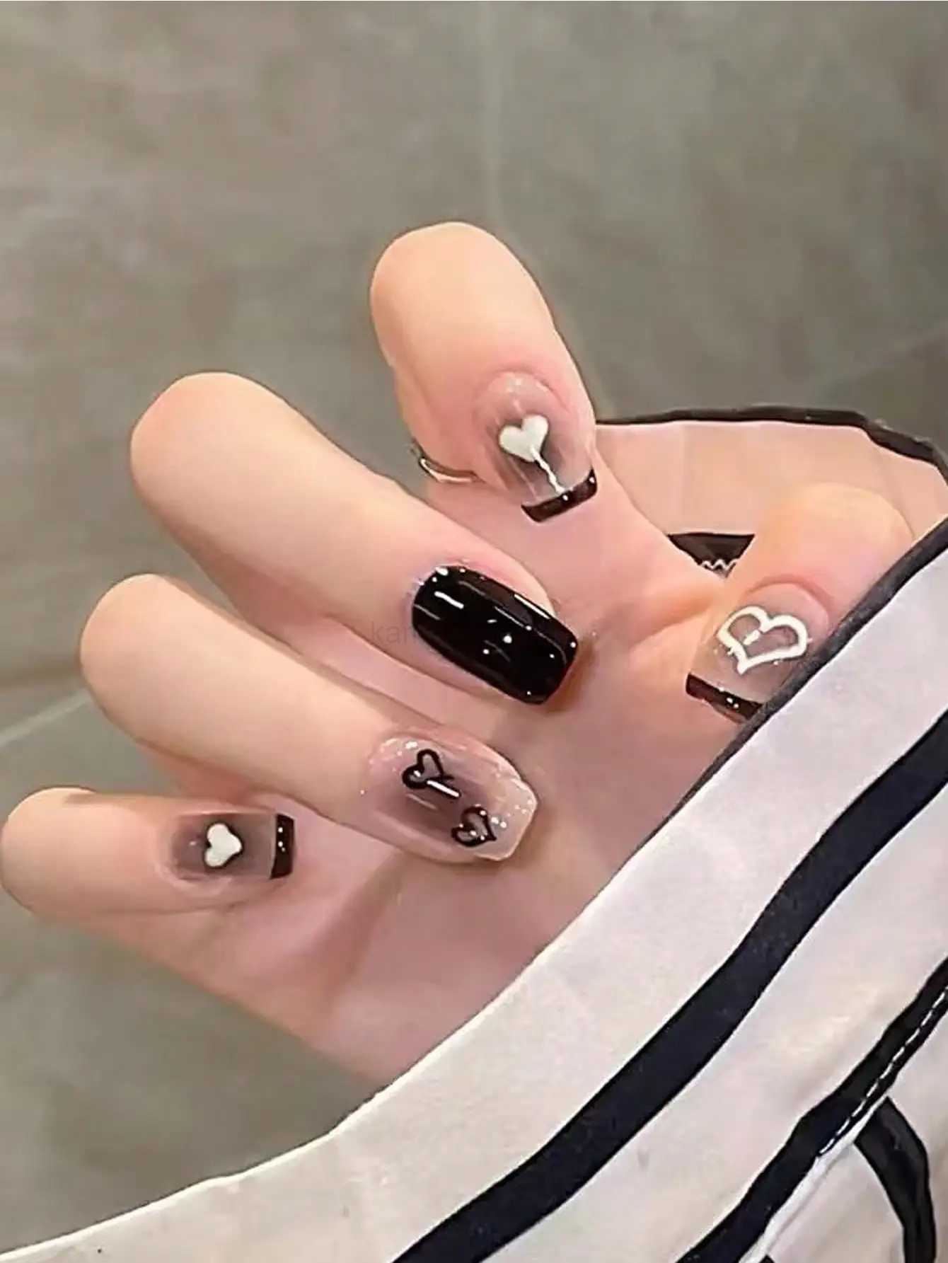 Purple impact love checkerboard wearing nail sheet short cool black fake nails 24 pieces net celebriM240708