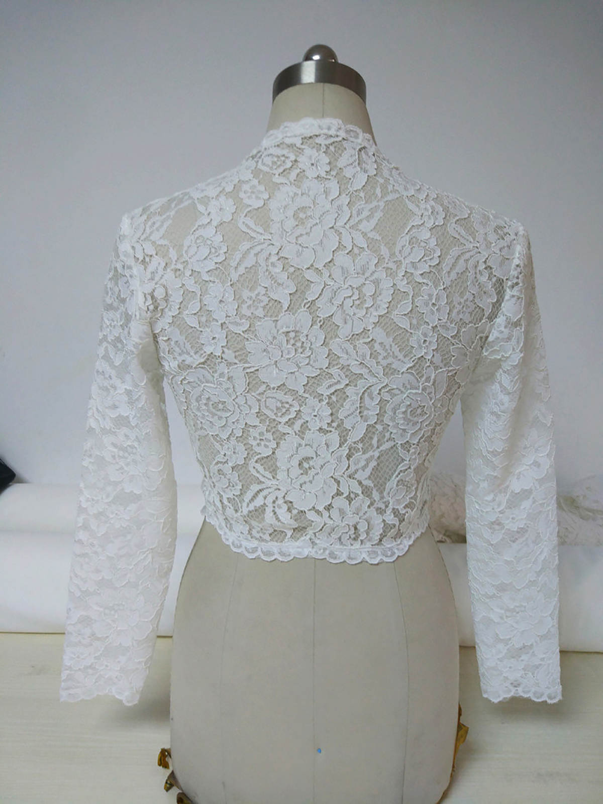 Scarves Elegant Wedding Ceremony Shawl Lace Long Sleeve Bridal Engagement Event Wrap Cloak