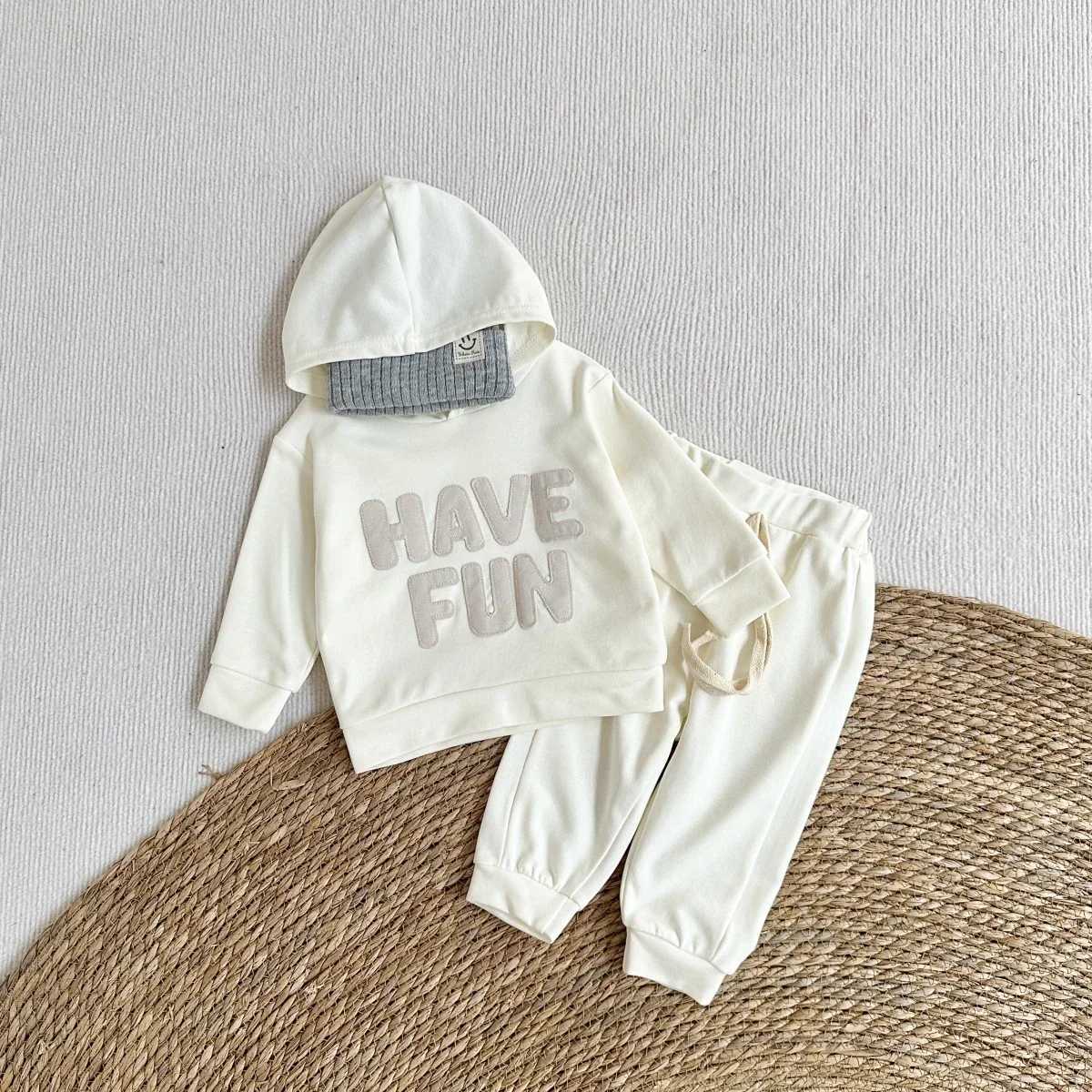 Clothing Sets New Clothing Tracksuit Long Sleeved Pants Spring Autumn Letter Cotton Newborn Clothes Baby Boy Girl Casual Set 9M-4Y R240708