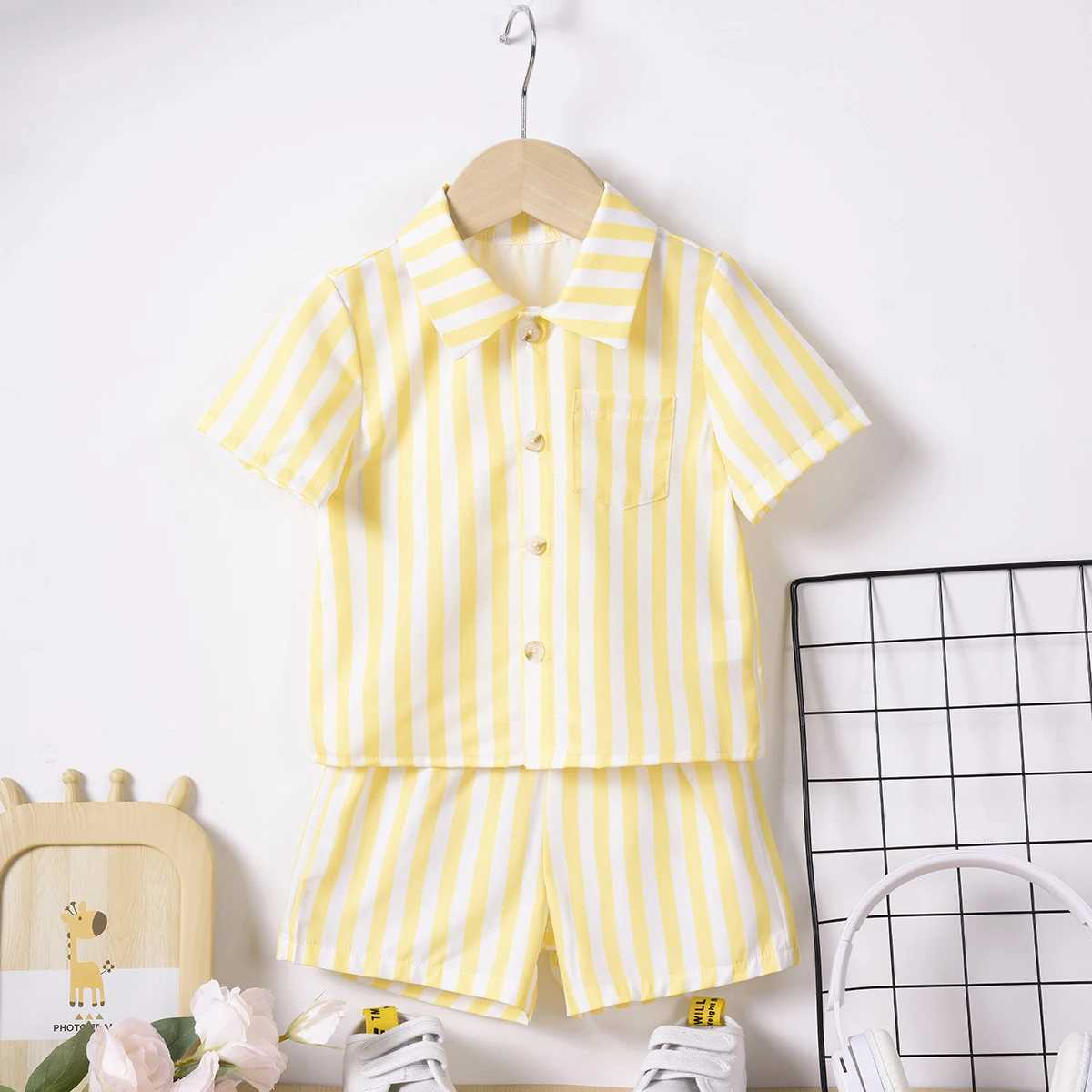 Clothing Sets New Boys Summer Shirt Short Sleeve Suit Sewn Striped Loose Suit Casual T-Shirt and Shorts Kids Clothing Suit R240708