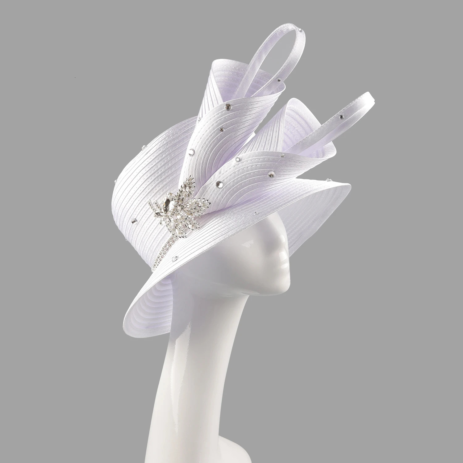 Fancy est Women Satin Cloth White Church Hat Elegant Pography Top Hat Fashion Female Banquet Fascinator Wedding Formal Hat 240701