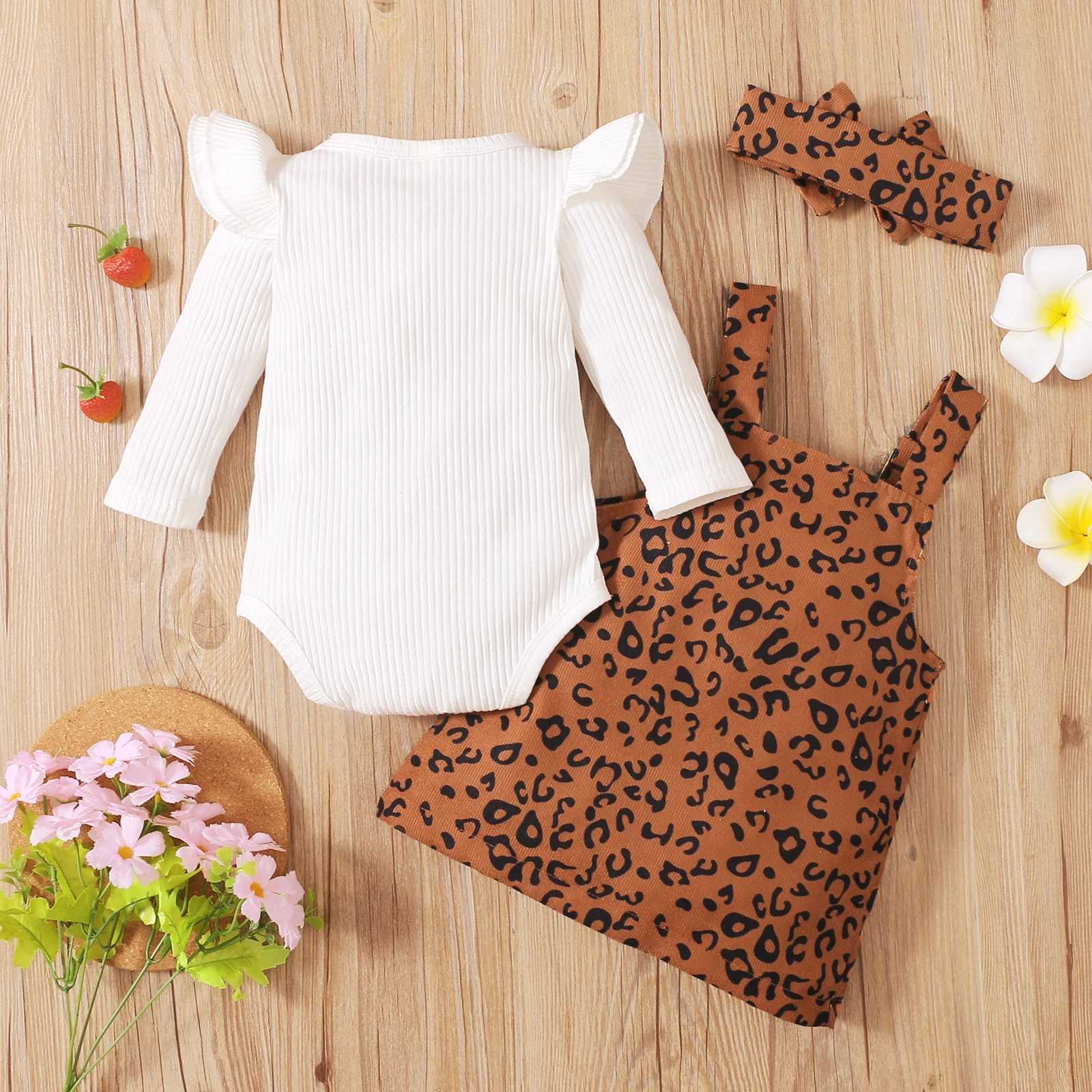 Clothing Sets 3 Pcs Baby Girls Casual Outfits Ribbed Fly Sleeve Round Neck Bodysuit + Leopard Print Suspender Skirt + Bow Headband R240708